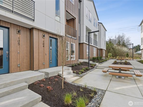 12217 137th Place NE 2704, Redmond WA 98052