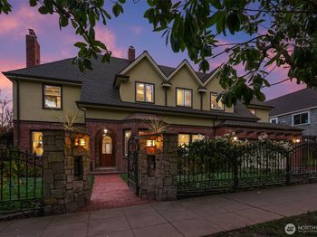 2409 29th Avenue W