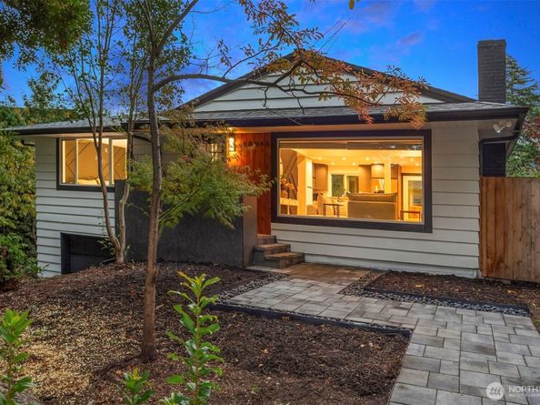 10045 NE 15th Street, Bellevue WA 98004