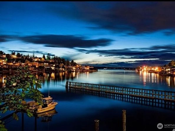 3510 W Commodore Way, Seattle WA 98199