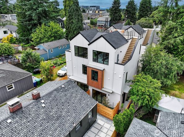 8733 13th Avenue NW C, Seattle WA 98117