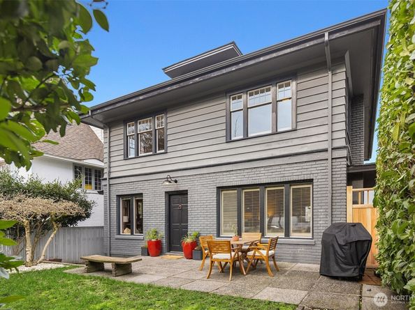 1208 E Newton Street, Seattle WA 98102