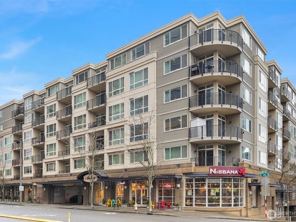 300 110th Avenue NE 312, Bellevue WA 98004