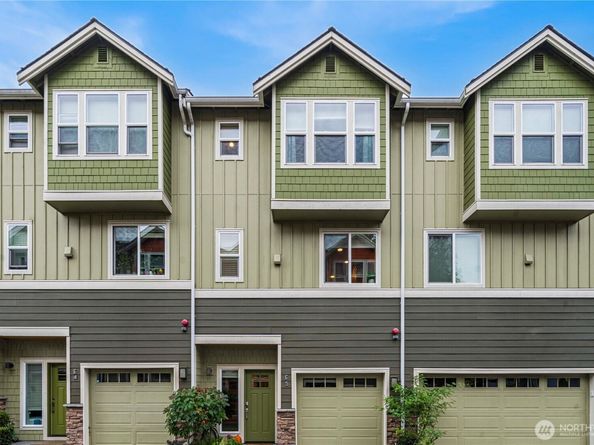 23000 NE 8th E5, Sammamish WA 98074