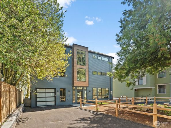 1128 31st Avenue S, Seattle WA 98144