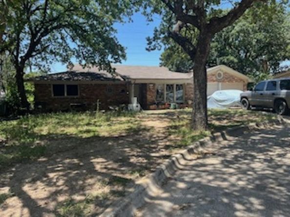 1412  Grantland Circle , Fort Worth Texas 76112