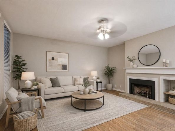 5750  Phoenix Drive  27, Dallas Texas 75231