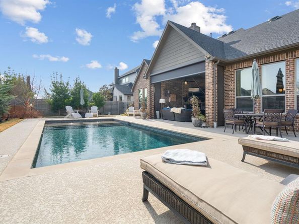 1110  Sunflower Avenue , Argyle Texas 76226