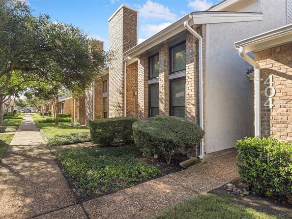 17490  Meandering Way  404, Dallas Texas 75252