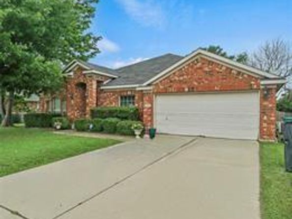 412 N Waterford Oaks Drive , Cedar Hill Texas 75104