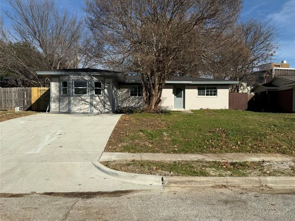 2523  Concord Drive , Irving Texas 75061