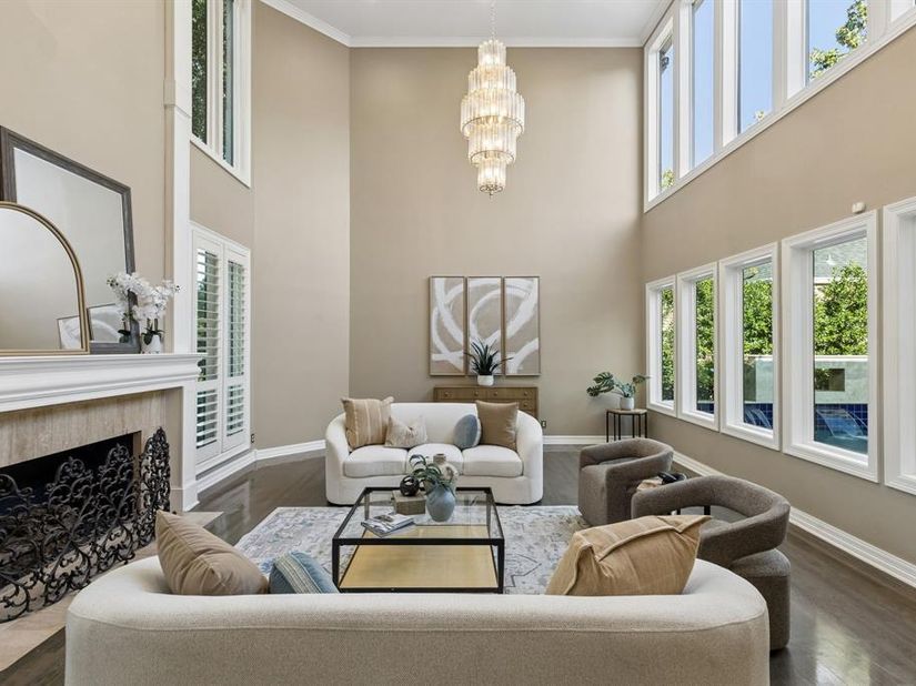 7212  Helsem Bend , Dallas Texas 75230