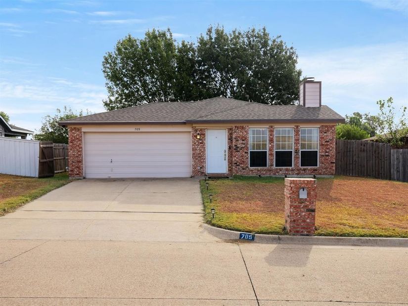 709  Basset Locke Drive , Fort Worth Texas 76108