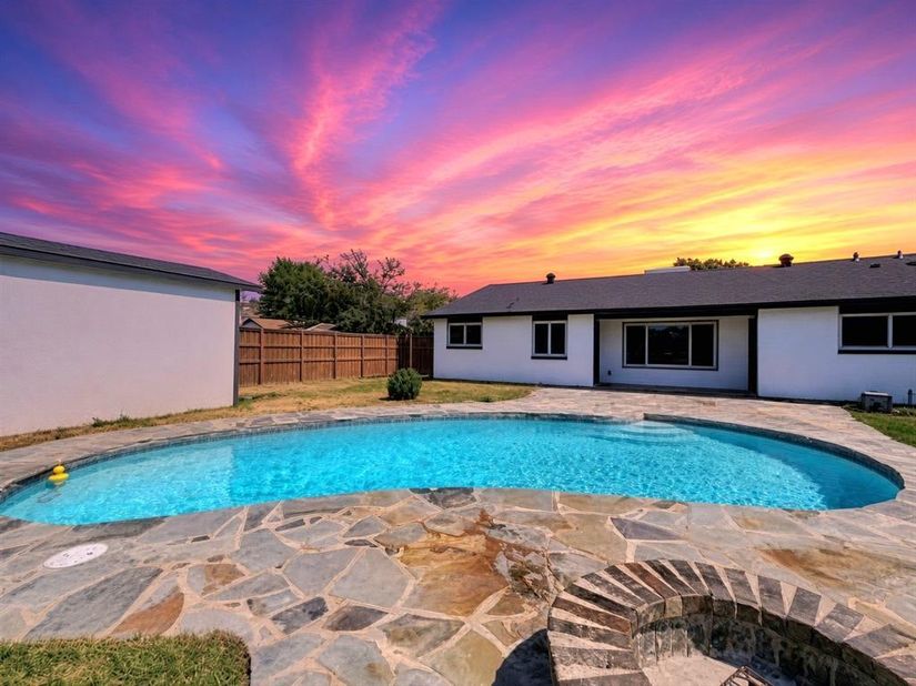 5300  Queenlily Court , Arlington Texas 76018
