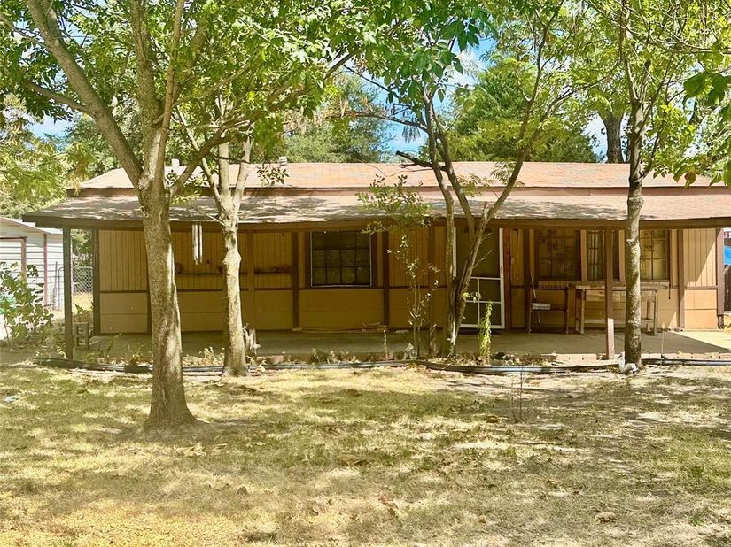1310  Crest Park Drive , Mesquite Texas 75149
