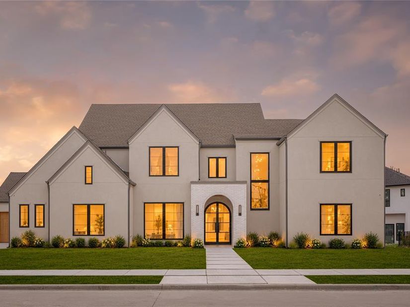 1921  Noe Boulevard , Heath Texas 75032