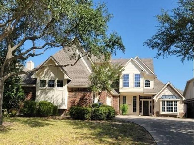 609  Green Apple Drive , Garland Texas 75044