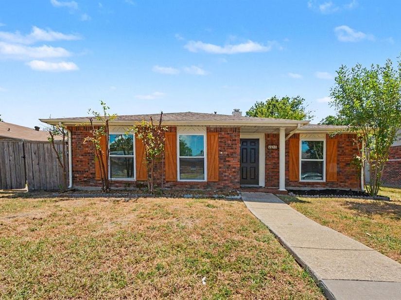 8810  Miami Drive , Rowlett Texas 75088