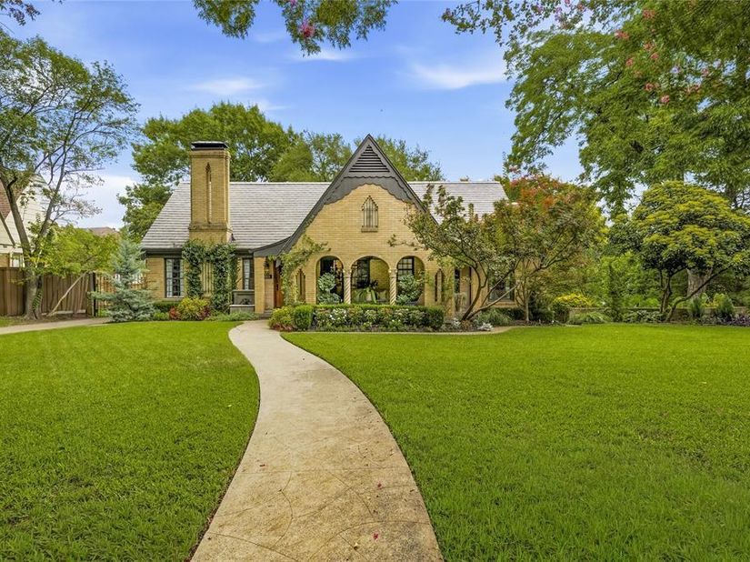 608  Monte Vista Drive , Dallas Texas 75223
