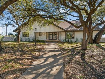 6873  Greenwich Lane 