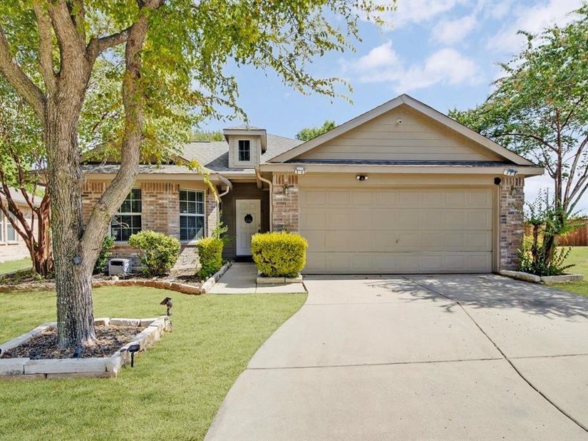 3350  Choir Street , Dallas Texas 75237