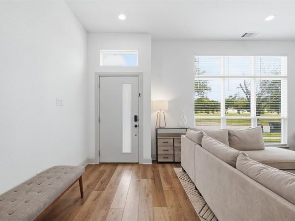 3128  Wayside Avenue , Fort Worth Texas 76110