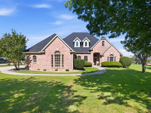 1941  Palomino Boulevard , Crowley Texas 76036