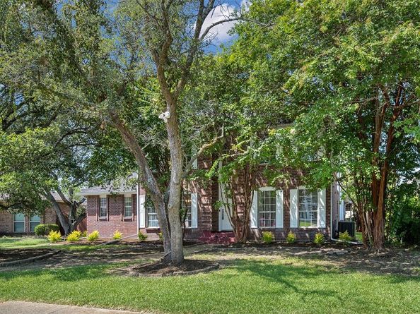 7122  Don Gomez Lane , Garland Texas 75043