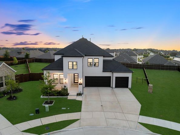 2711  Woodside Road , Celina Texas 75009