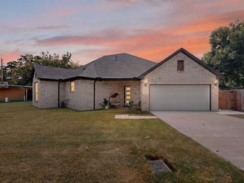 909  Marcellus Court 