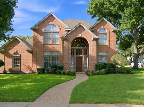 94  Bremen Drive , Hurst Texas 76054