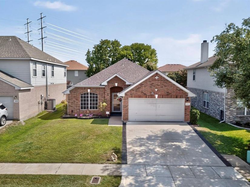 3612  Silverado Trail , Fort Worth Texas 76262