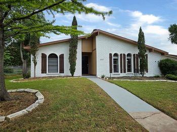 3717  Red Oak Drive 