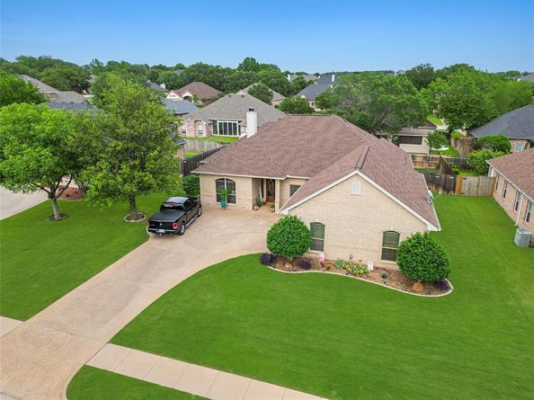 1022  Belmont Drive , Kennedale Texas 76060