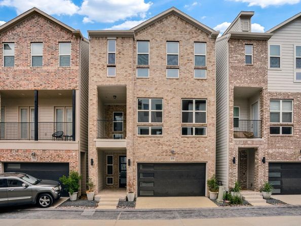 2619  Carmelita Street , Dallas Texas 75212