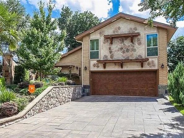 16702  Village Lane , Dallas Texas 75248