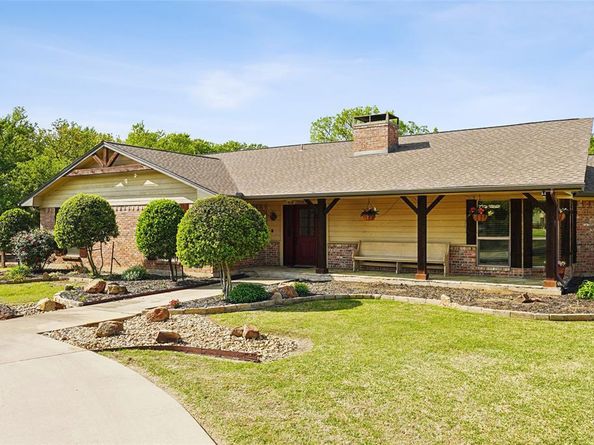 1006  Cochran Road , Argyle Texas 76226