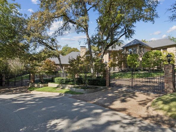 9941  Strait Lane , Dallas Texas 75220