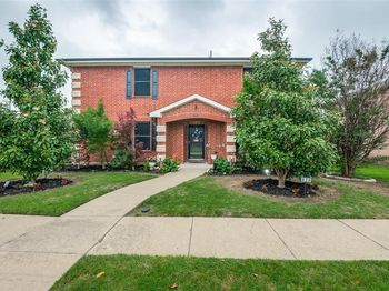 838  Smokey Oak Street 