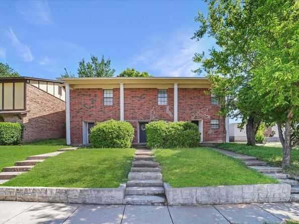 930  Southmoor Drive , Arlington Texas 76010