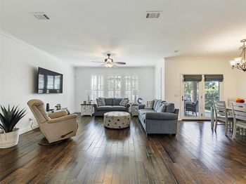 6073  Prairie Bend Lane 