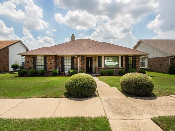 5738  Diana Drive , Garland Texas 75043