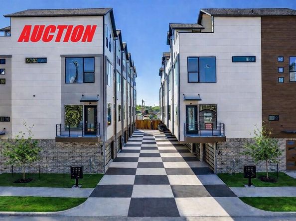 708 W 10th Street , Dallas Texas 75208