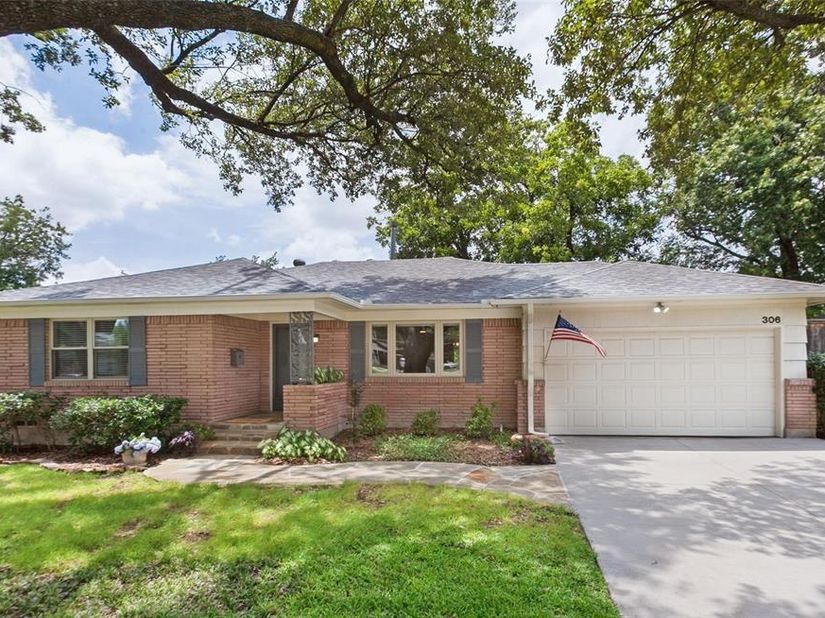 306 S Lois Lane , Richardson Texas 75081