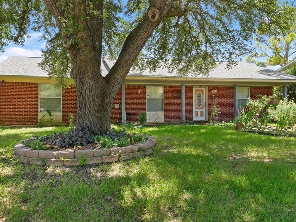 4014 W Rochelle Road , Irving Texas 75062