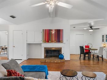 2601  Montclair Lane 