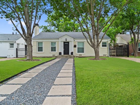 2617  Benbrook Boulevard , Fort Worth Texas 76109