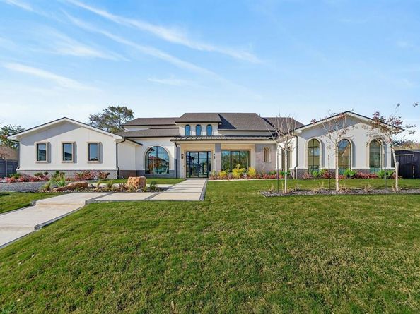 5615  Lobello Drive , Dallas Texas 75229