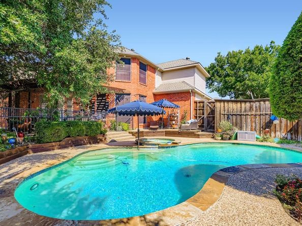 2332  Compton Drive , Plano Texas 75025