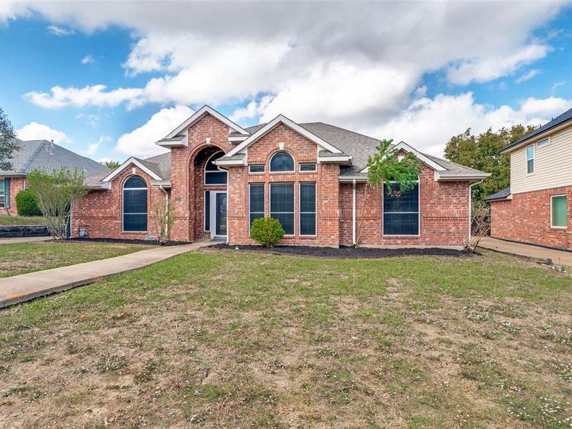 1909  Blackfoot Trail , Mesquite Texas 75149